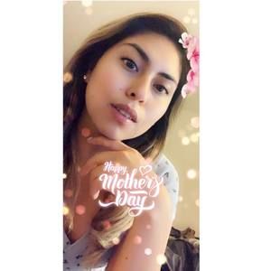 Meet your Posher, Daniela